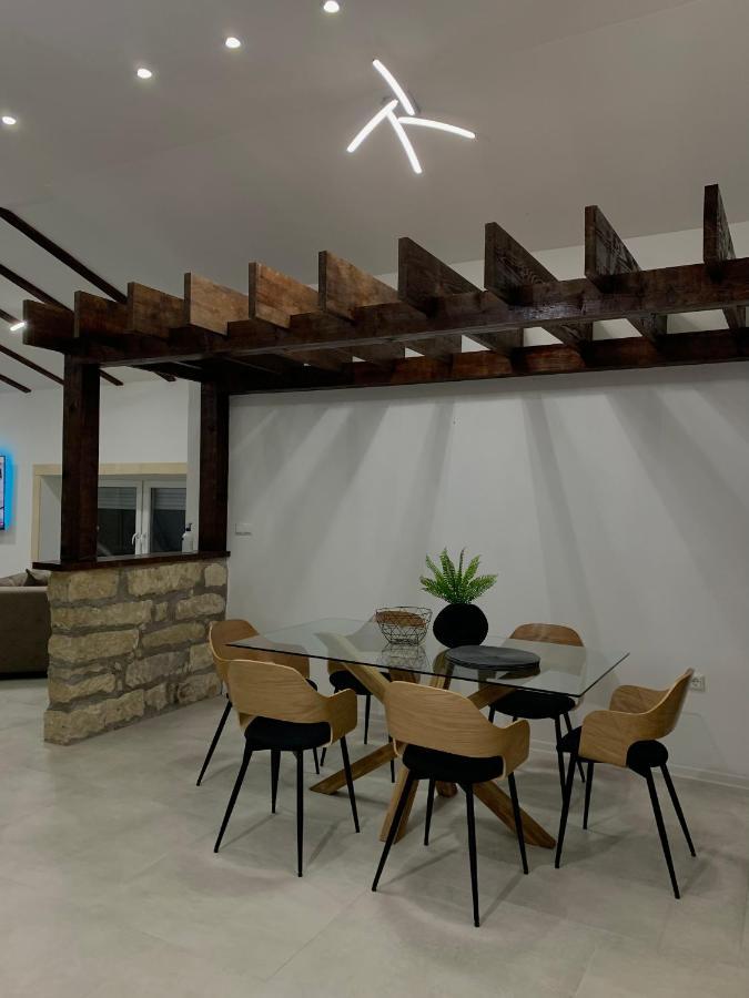 Kartal Centar Apartment บีฮัช ภายนอก รูปภาพ
