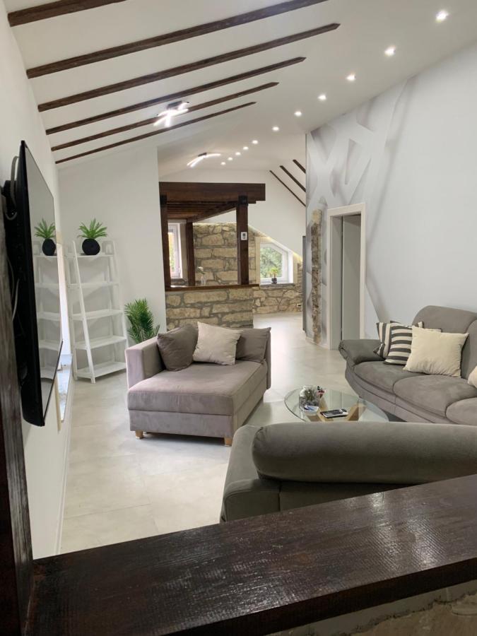 Kartal Centar Apartment บีฮัช ภายนอก รูปภาพ