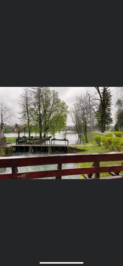 Kartal Centar Apartment บีฮัช ภายนอก รูปภาพ